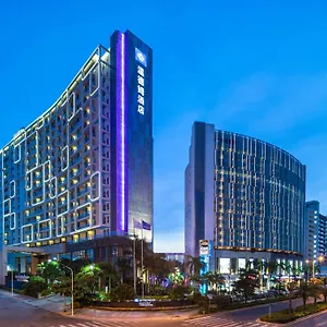 Wyndham Bay Hotel